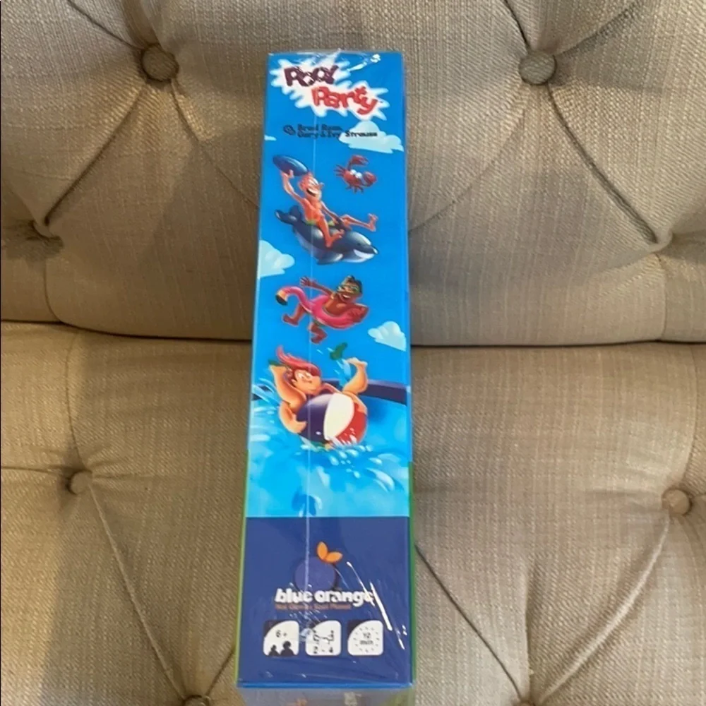 NWT Blue Orange Pool Party Game Ages 6+